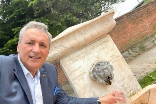 Apă gratis în restaurante și baruri! Deputatul Marcel Vela, printre inițiatorii unei legi care schimbă regulile în HoReCa